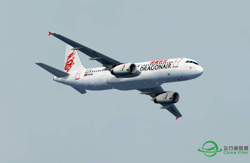 港龍航空-734 