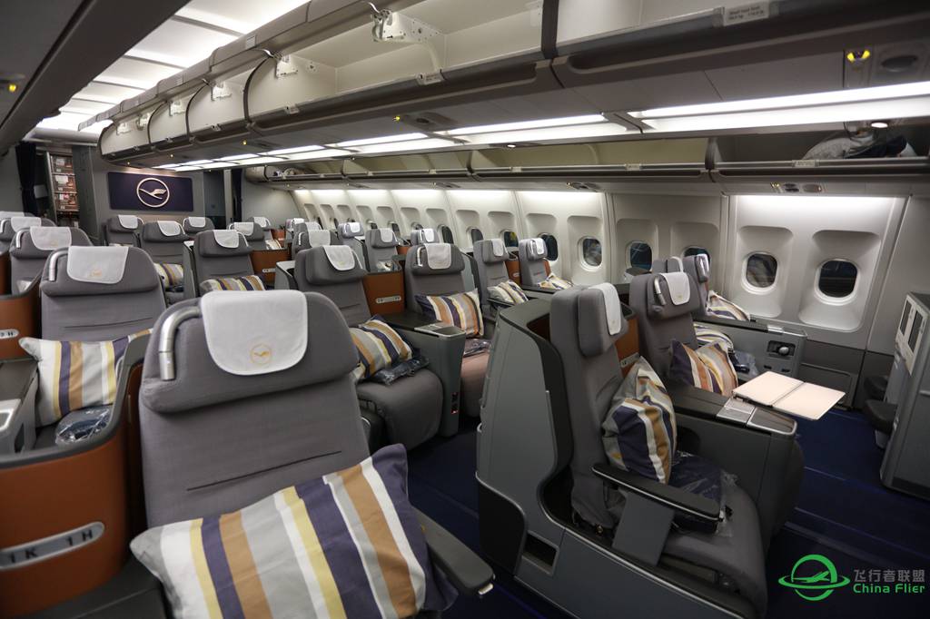 刚出锅一小时的图：汉莎空客A340-300-9752 