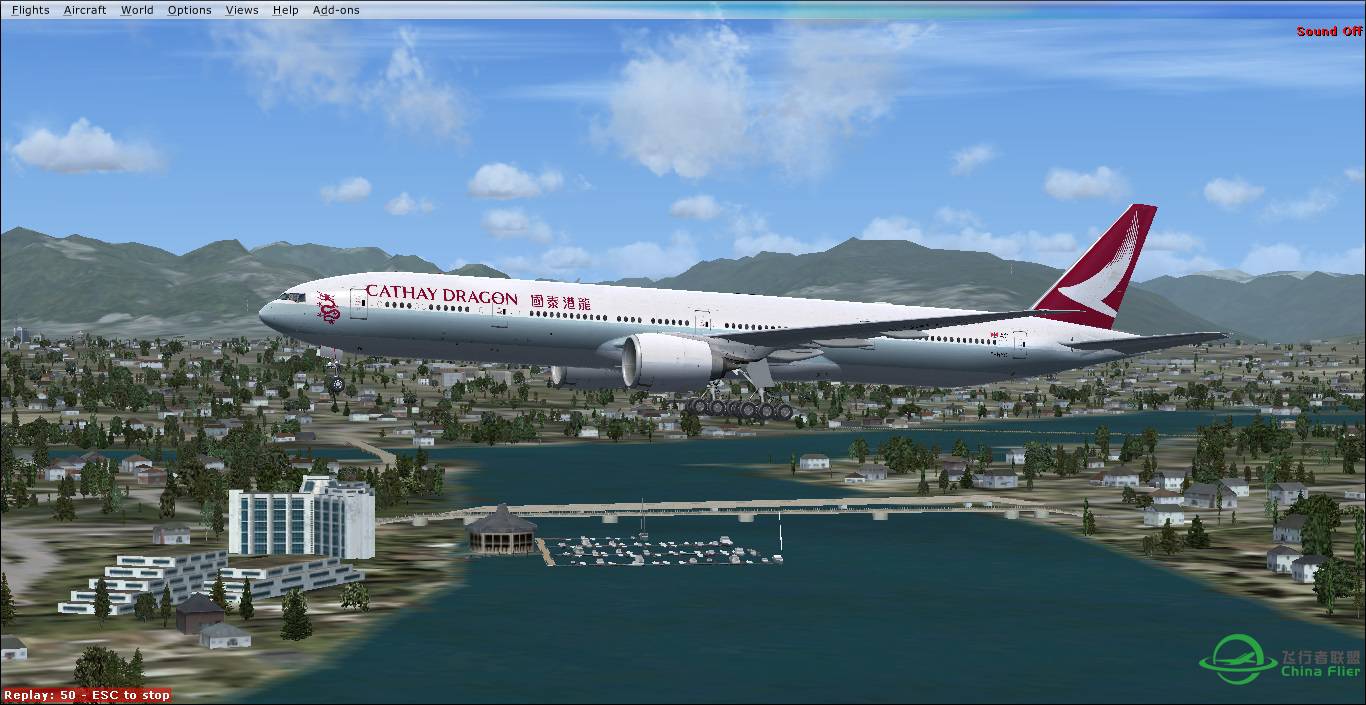 國泰港龍航空 777-300ER 降落-8466 