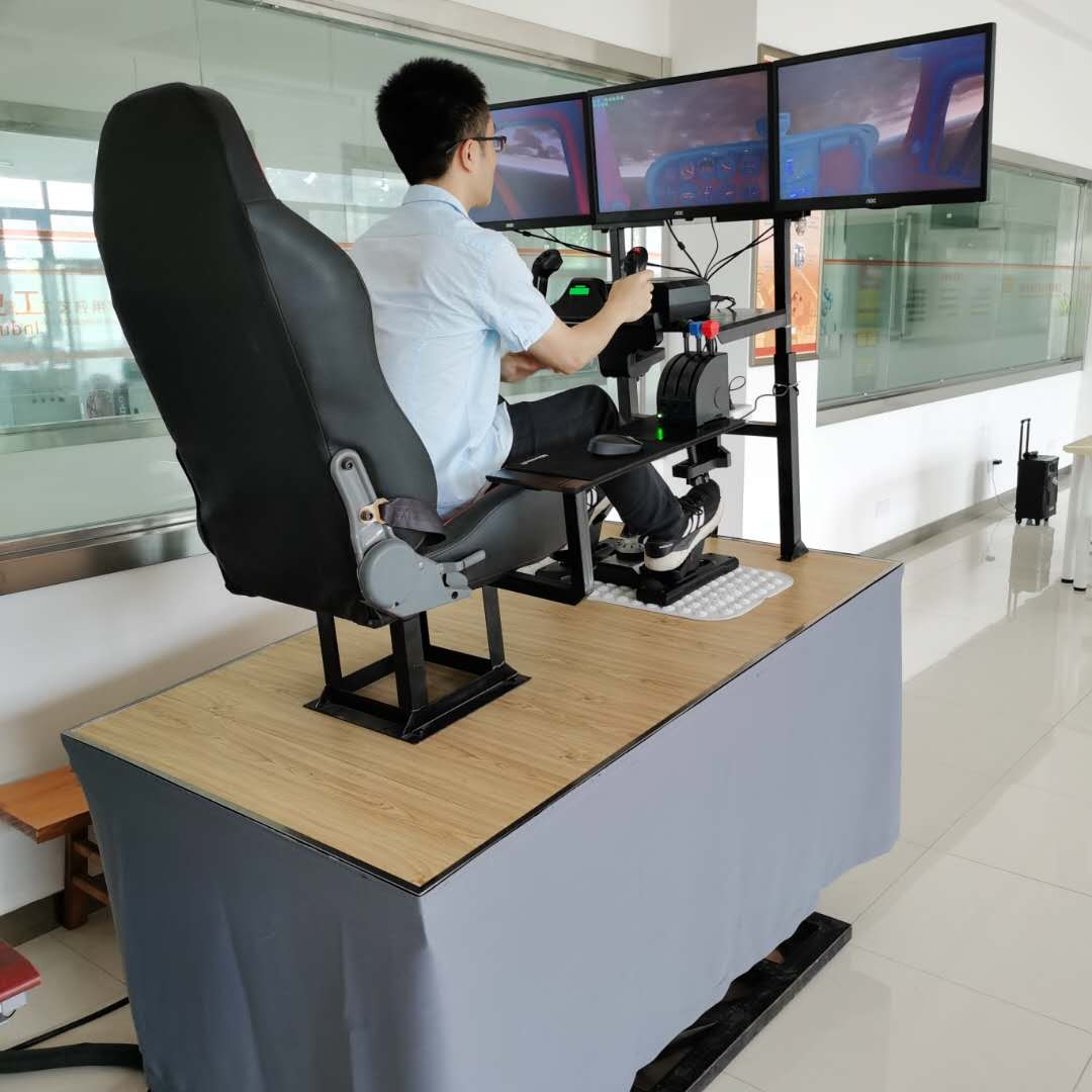 自制三自由度模拟飞行样机。欢迎您提出建议看法-7493 