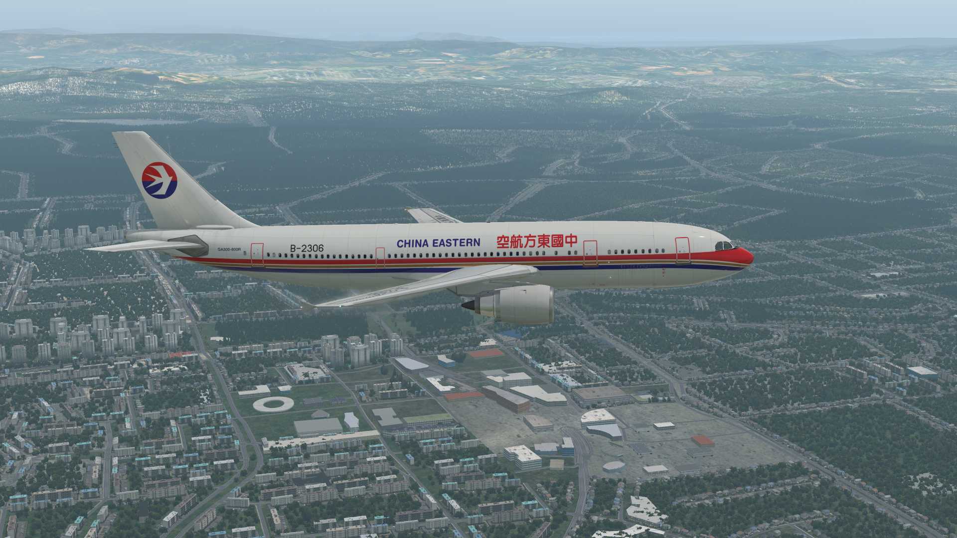 东航A300降落昆明-4083 