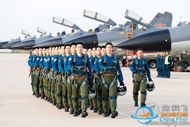 想当空军战机飞行员有多难？只这一项体检，就能刷掉80% ...-9351 