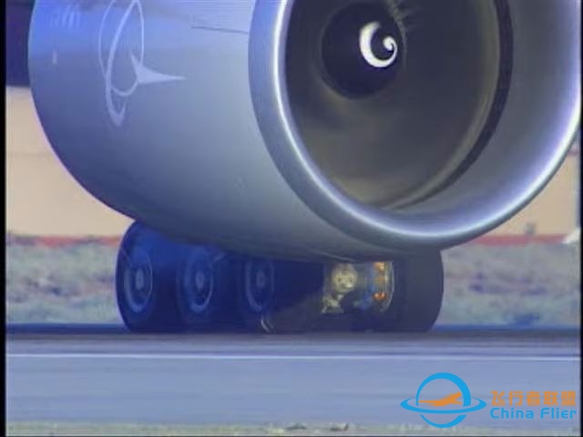 用 波 音 777 玩 漂 移 会 怎 样-3048 
