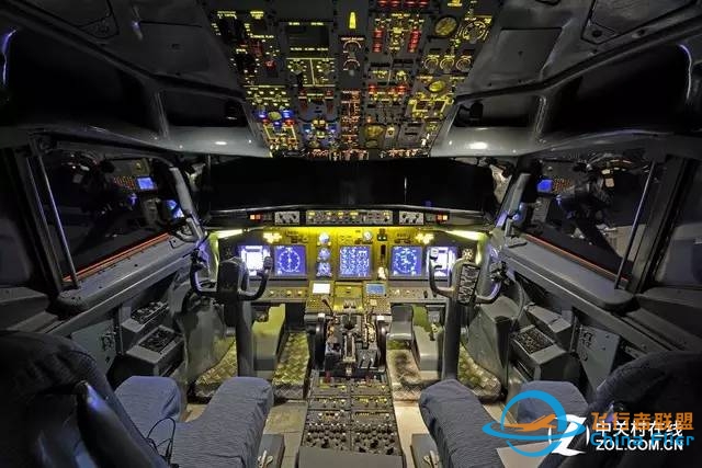 走进波音737驾驶舱-6049 