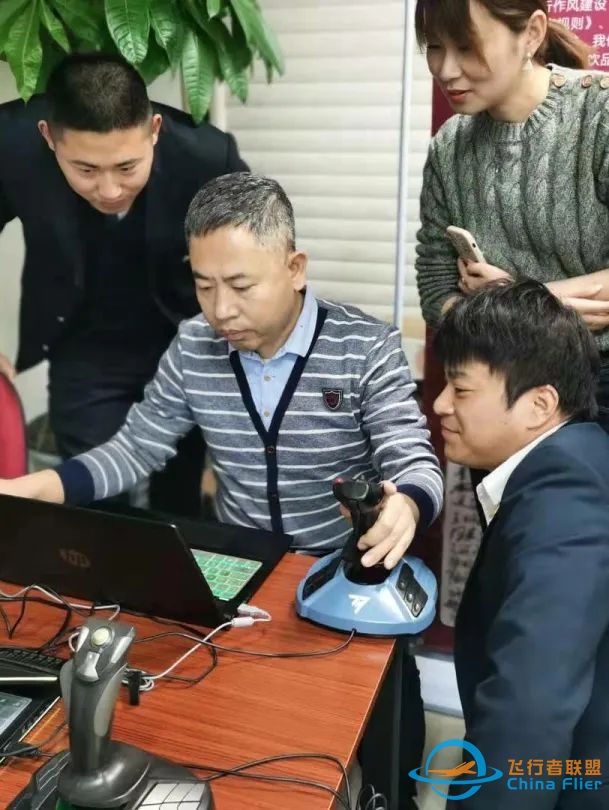 飞行三分部组织管制交流学习及模拟飞行动员会-1590 