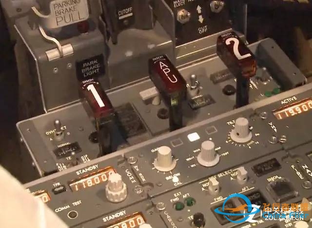 波音737飞机驾驶舱面板全解读!乐航模拟机欢迎您来体验-272 