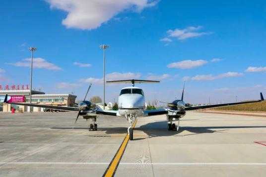FSX飞行任务中的飞机比奇空中国王350-8457 