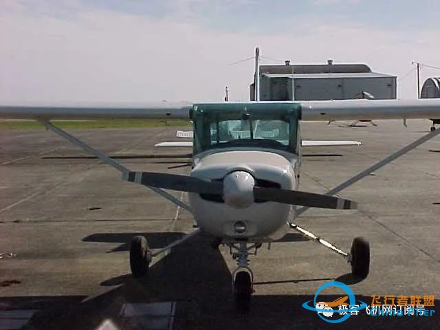 两架塞斯纳150M、两架MD3-160轻型飞机出售,2座,发动机正常,可飞行状态!-4025 