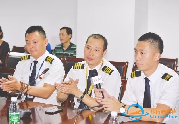 玻璃破裂再度引发“空中浩劫”,一根安全带换回川航生还奇迹-3718 