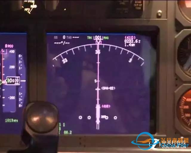 强大的 B737-9295 