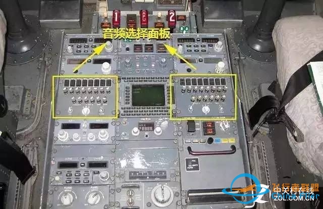 强大的 B737-985 