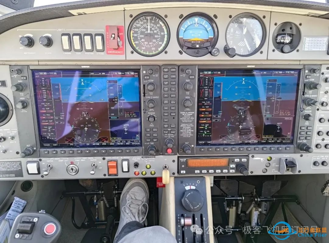 2007年钻石DA42飞机出售,总时间557小时,G1000航电,适航状态!-9709 