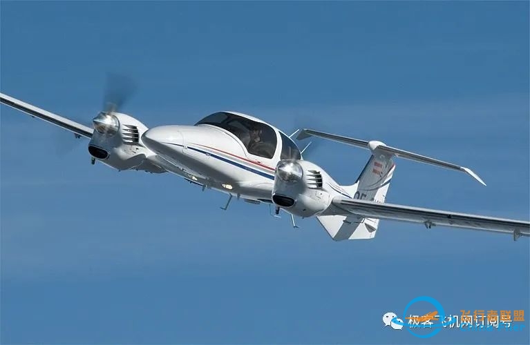 2007年钻石DA42飞机出售,总时间557小时,G1000航电,适航状态!-8632 