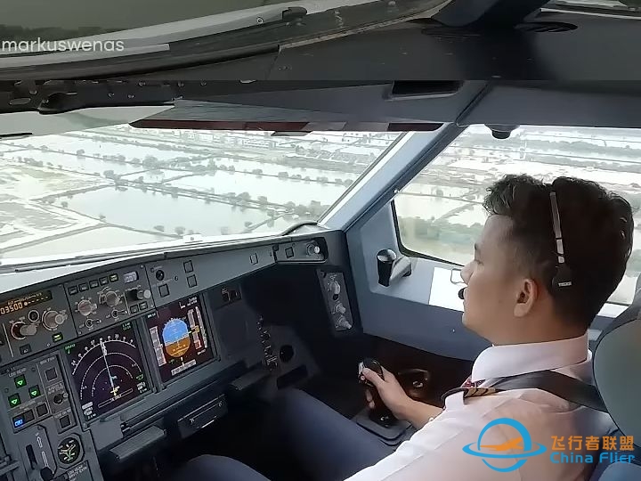 空客A330_手动着陆_✈️-7963 